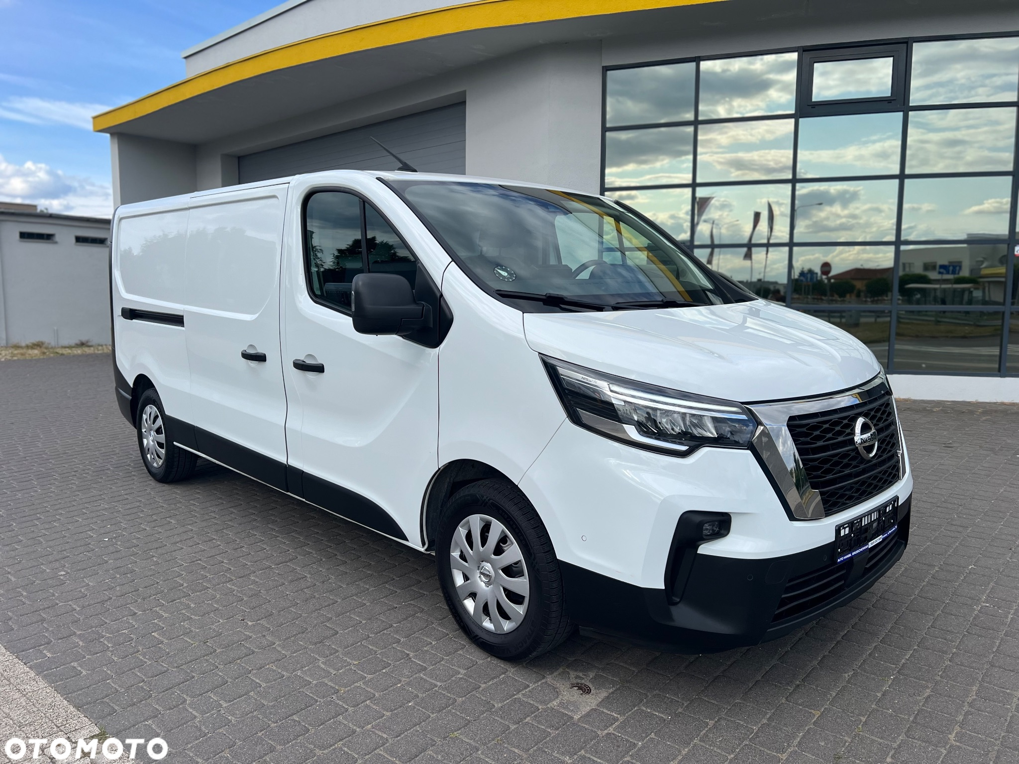 Nissan PRIMASTAR L2H1 - 19