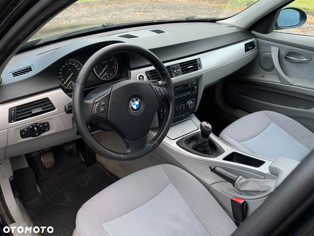 BMW Seria 3 - 10