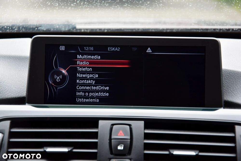 BMW Seria 3 318d Blue Performance Sport Line - 30