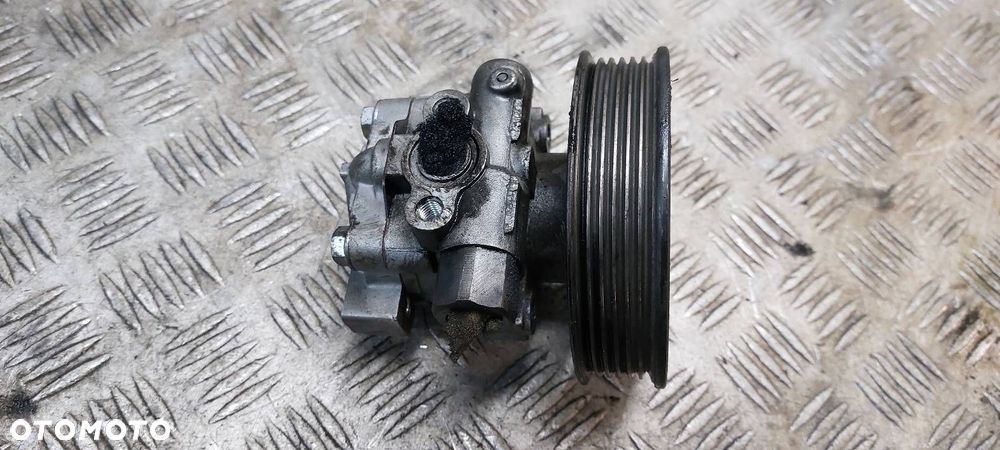 POMPA WSPOMAGANIA KIA CARENS III 2.0 CRDI D4EA 115KM 116KM - 1