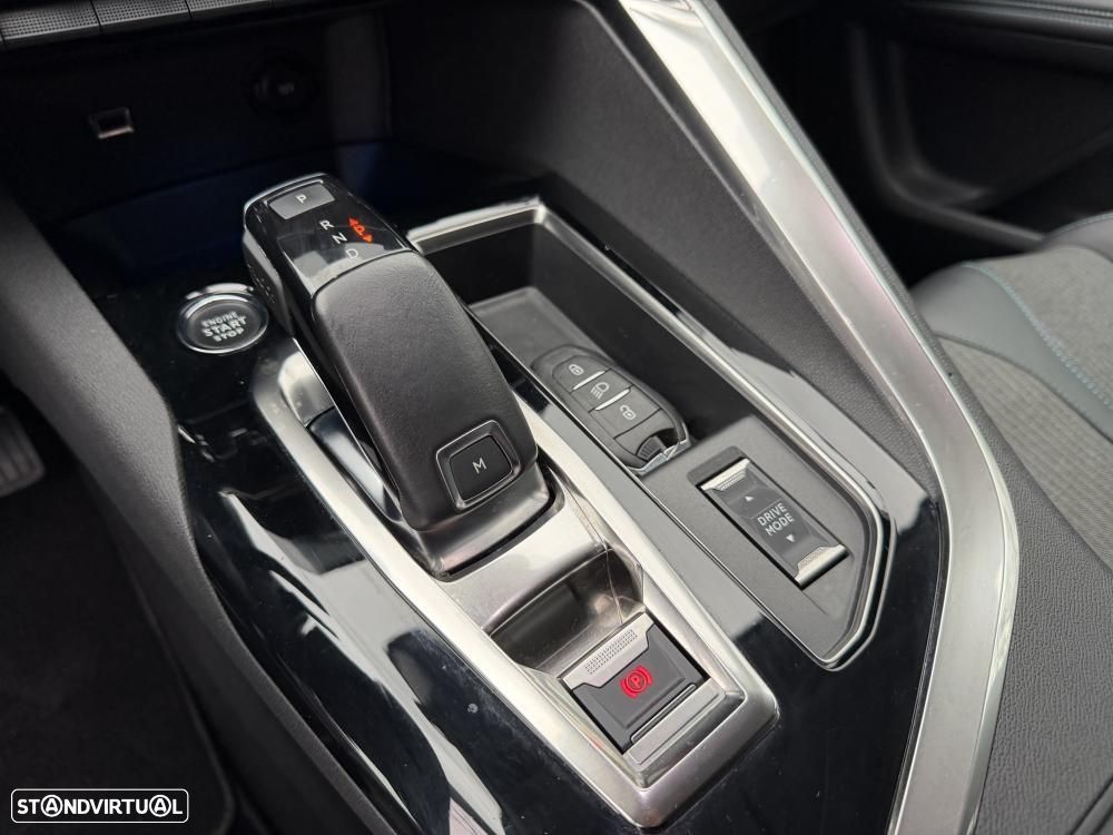 Peugeot 3008 1.2 PureTech Allure Pack EAT8 - 21