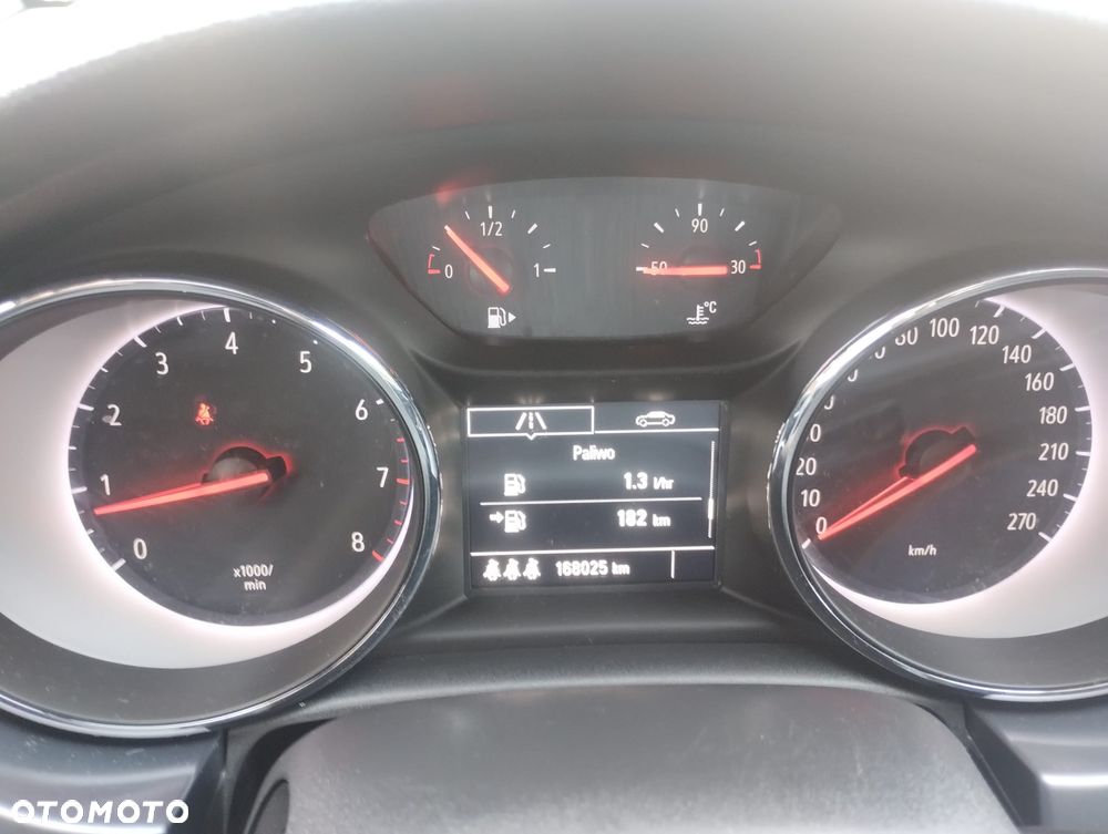 Opel Astra 1.4 T Dynamic - 11