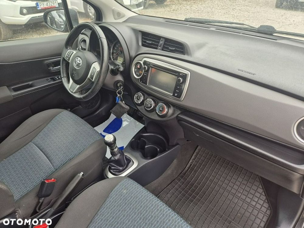 Toyota Yaris - 14