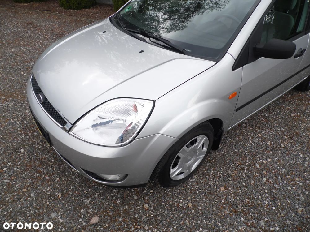 Ford Fiesta 1.4 Durashift-EST Ghia - 31