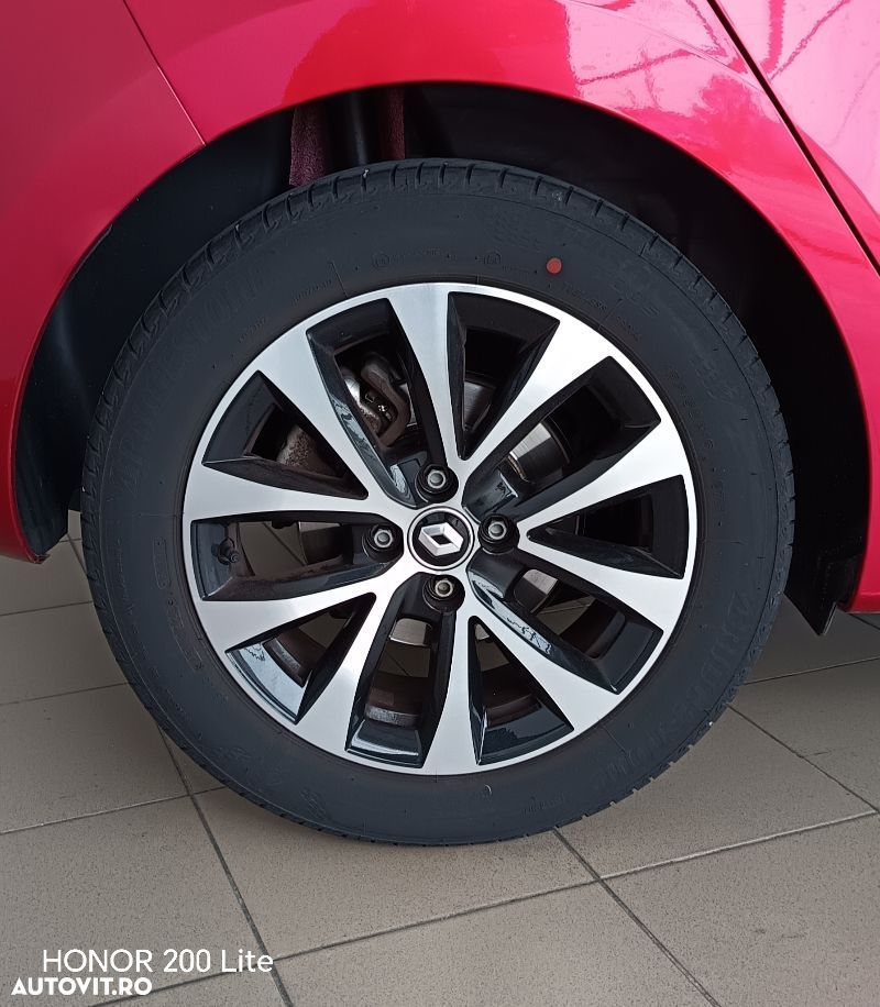 Renault Clio - 8