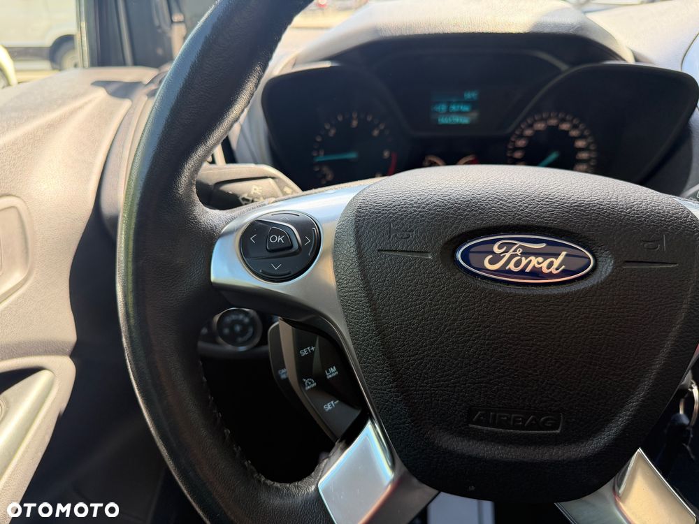 Ford Tourneo Connect 1.5 TDCi Titanium - 14