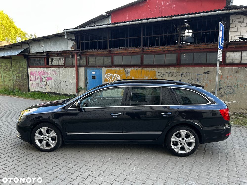 Skoda Superb 2.0 TDI Green tec DSG Elegance - 8