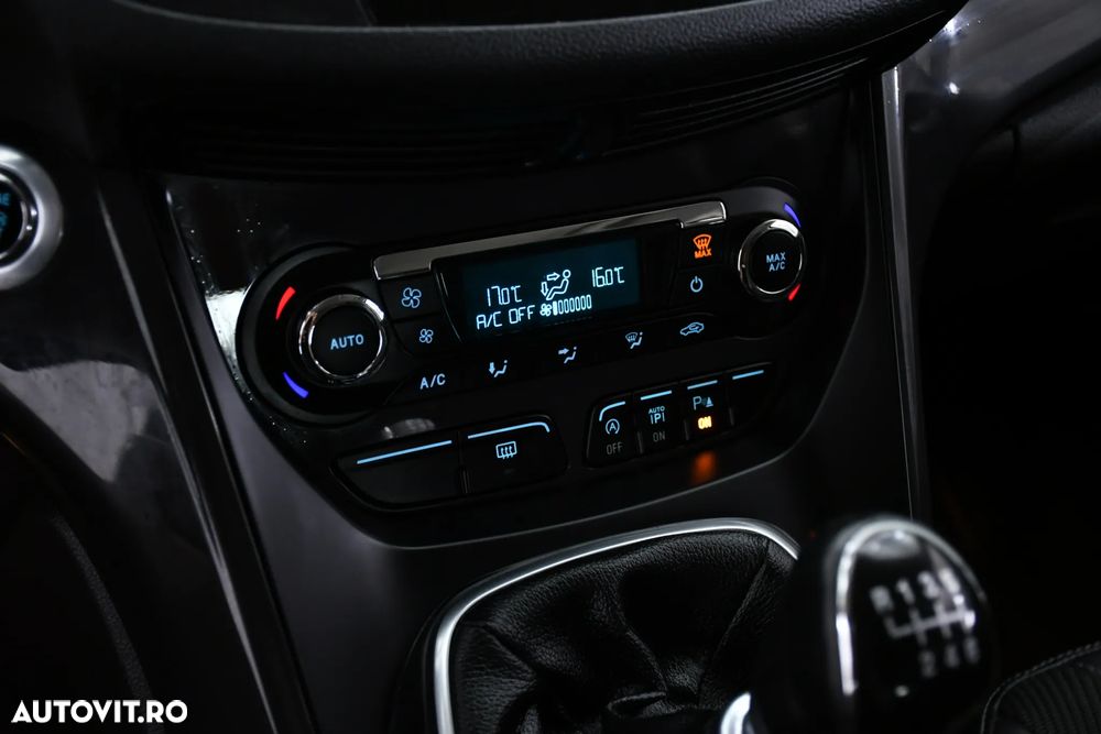 Ford Kuga 1.5 EcoBoost 2x4 SYNC - 8