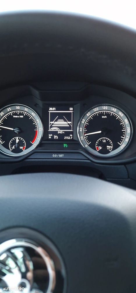 Skoda Octavia 2.0 TDI DSG 4X4 Style - 23