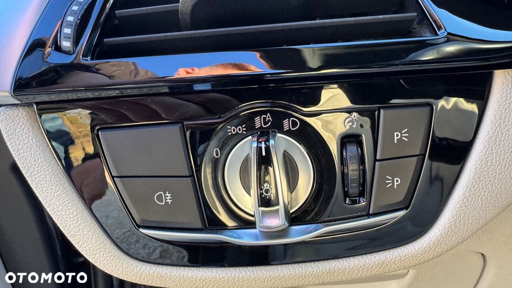 BMW Seria 5 540d xDrive Touring M Sport Edition - 14