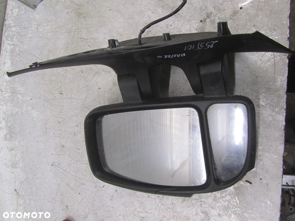 Renault Master III 2.3 dci lusterko lewy przód (uszkodzone) - 1