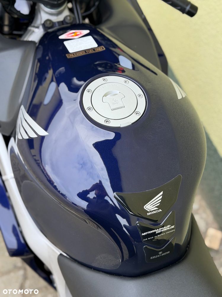 Honda CBR - 37