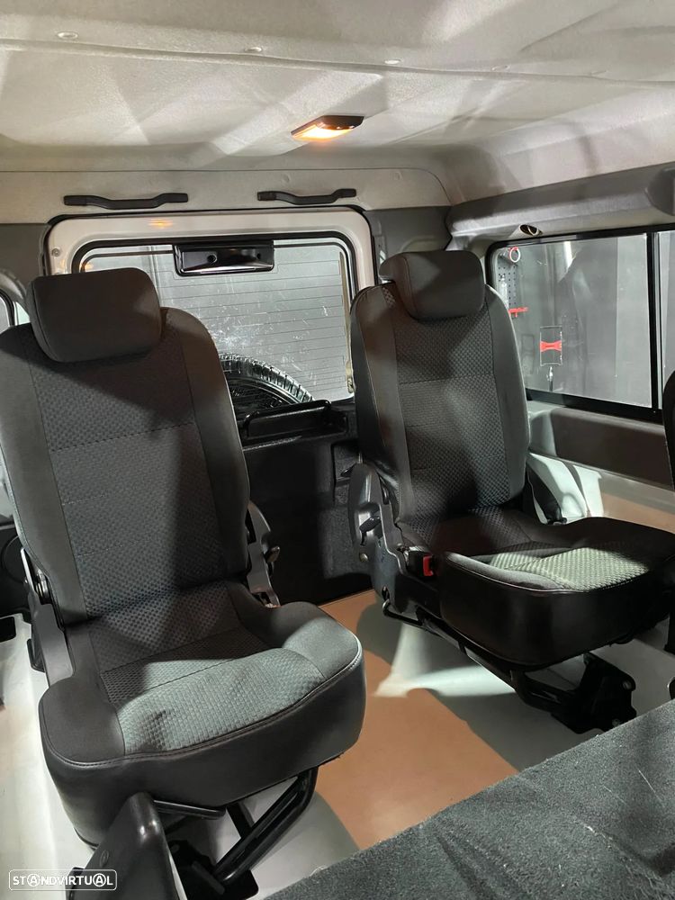 Land Rover Defender 110 DPF E - 14
