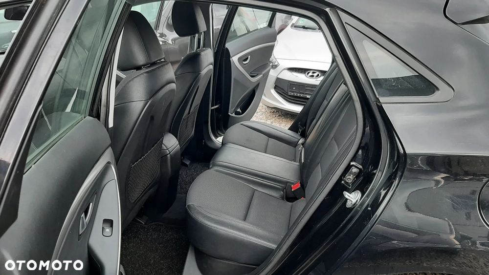 Hyundai i30 1.4 CRDi Comfort - 13