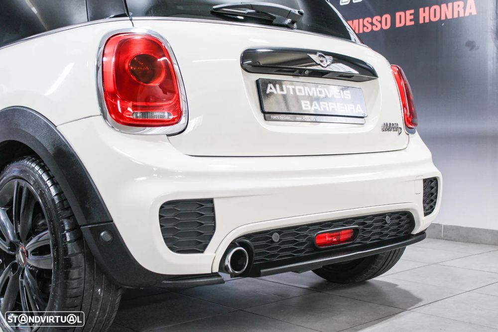 MINI 3 Portas Cooper D - 32