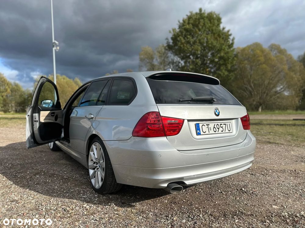 BMW Seria 3 320d xDrive DPF - 7
