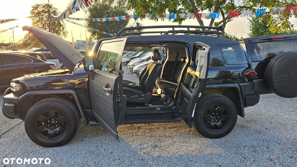 Toyota FJ - 20