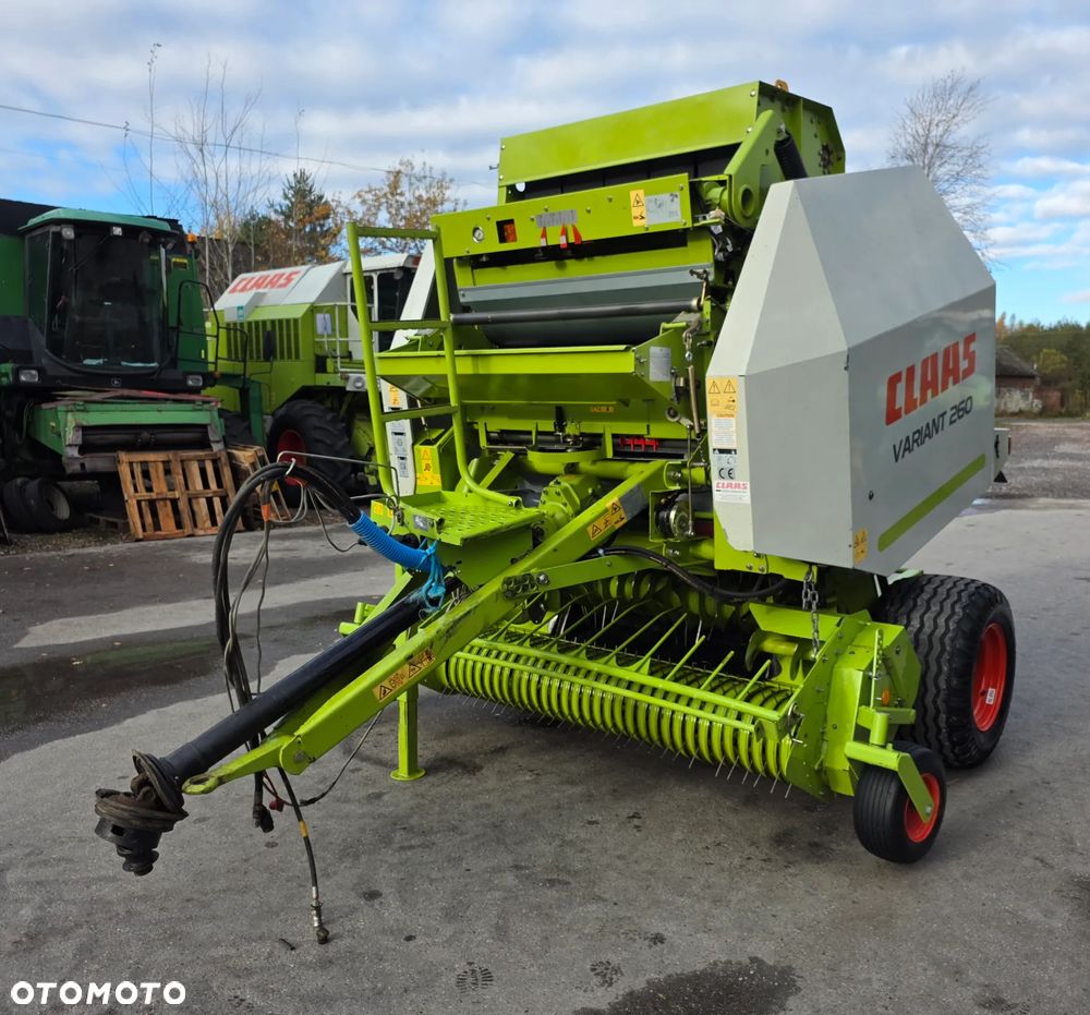 Claas Variant 260 - 2