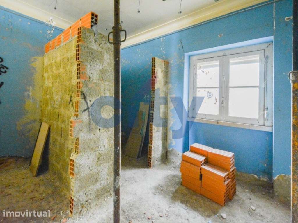 T3 com Quintal/Terraço Privativo de 45m² na Venda Nova às Portas de... - Grande imagem: 2/18