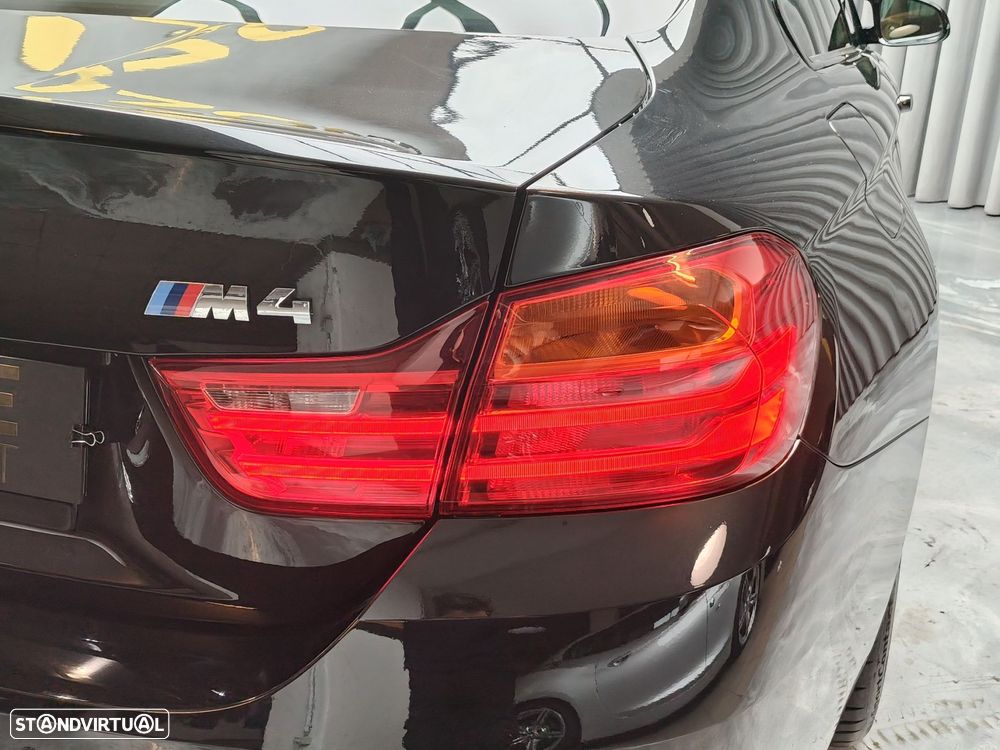 BMW M4 Auto - 26