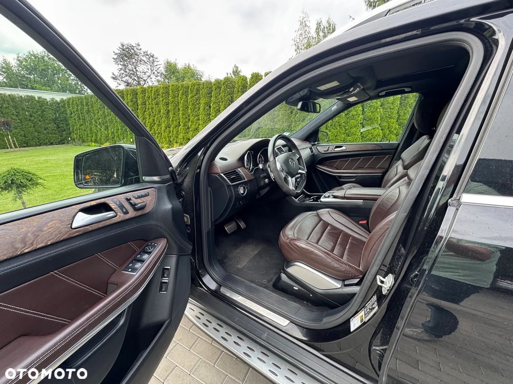 Mercedes-Benz GL - 9