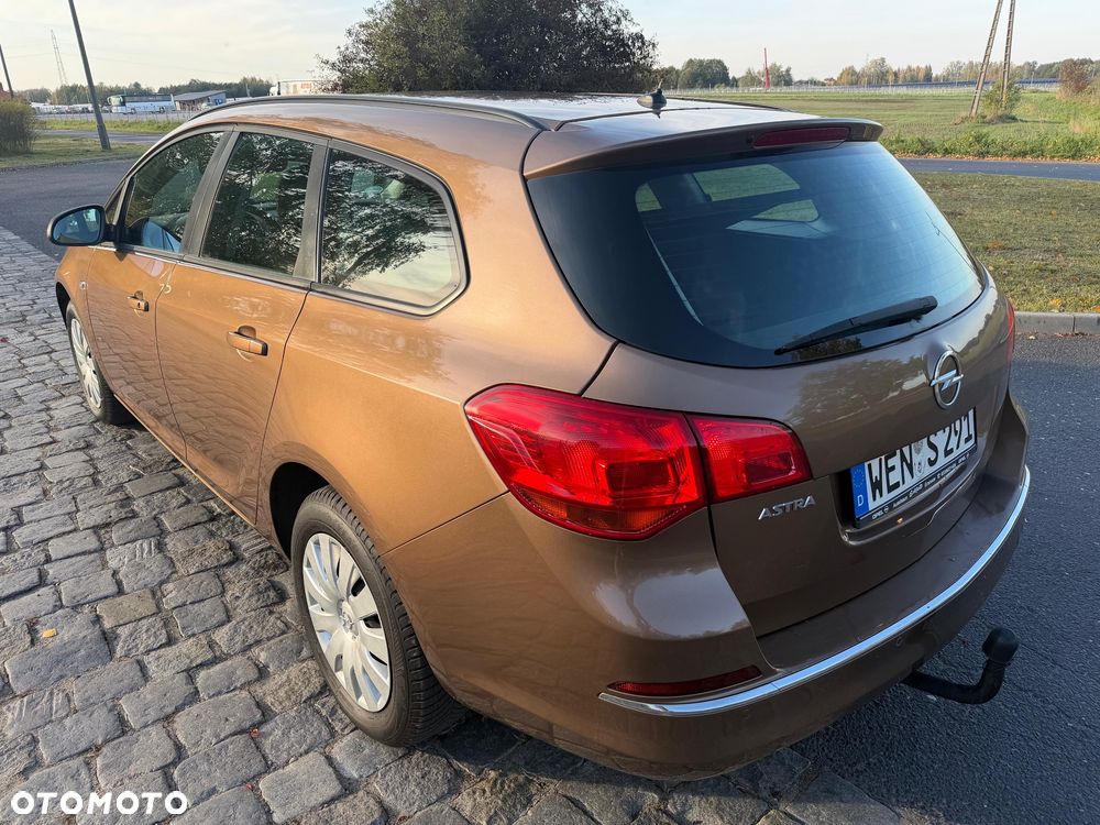 Opel Astra 1.6 - 17