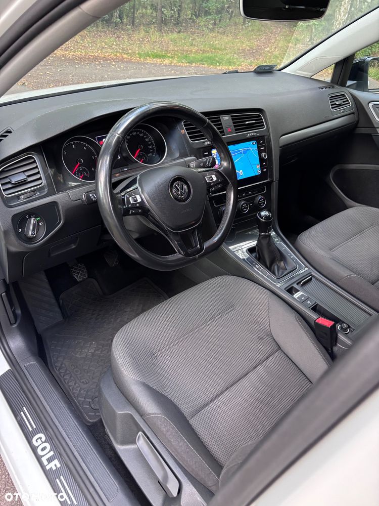 Volkswagen Golf 1.6 TDI BMT Comfortline - 13