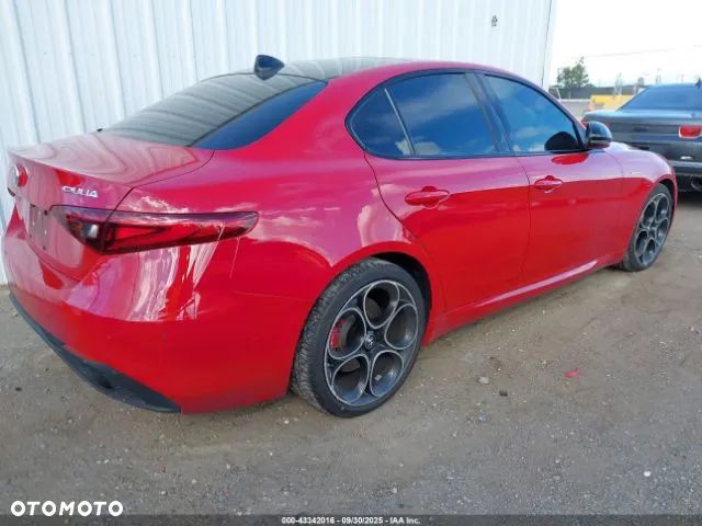Alfa Romeo Giulia 2.0 Turbo Veloce Q4 - 4