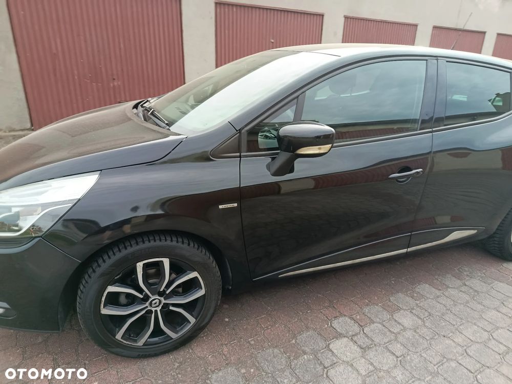 Renault Clio 1.2 16V 75 LIMITED - 3