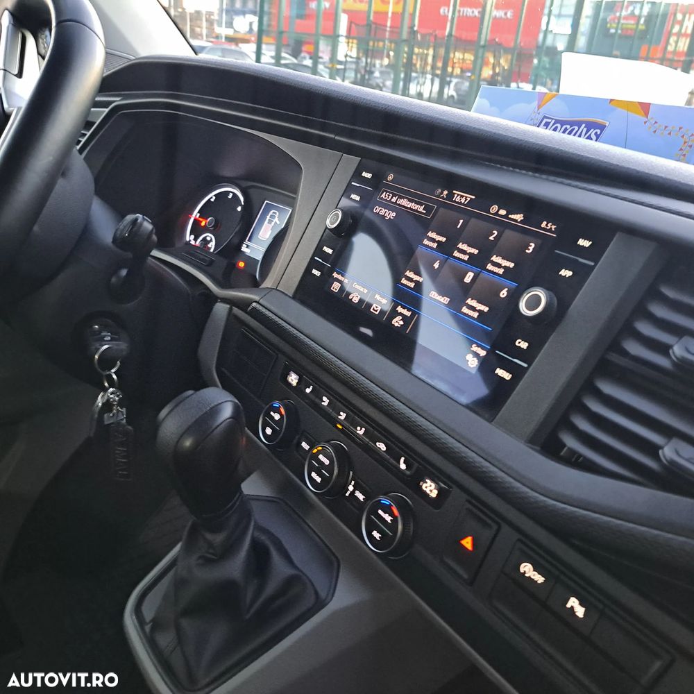Volkswagen Caravelle LR Comfortline DSG - 12