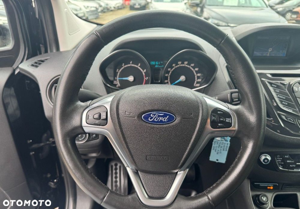 Ford Tourneo Courier - 21