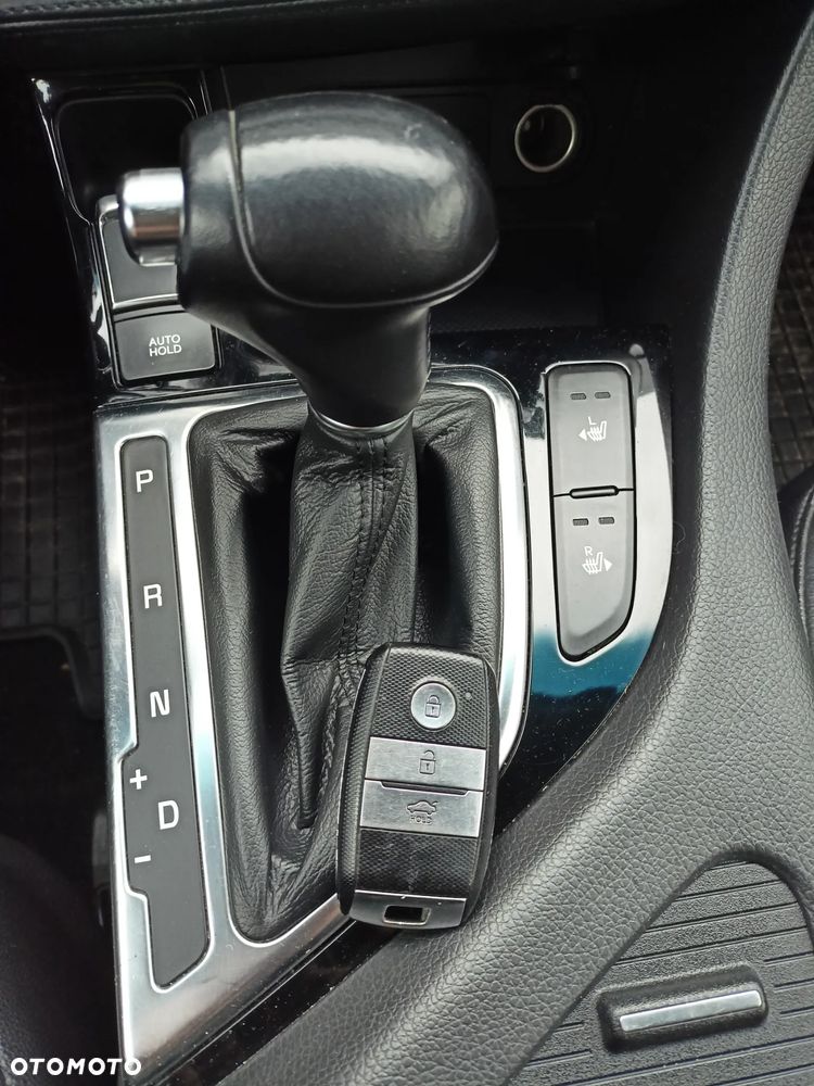 Kia Optima 1.7 CRDi XL - 24