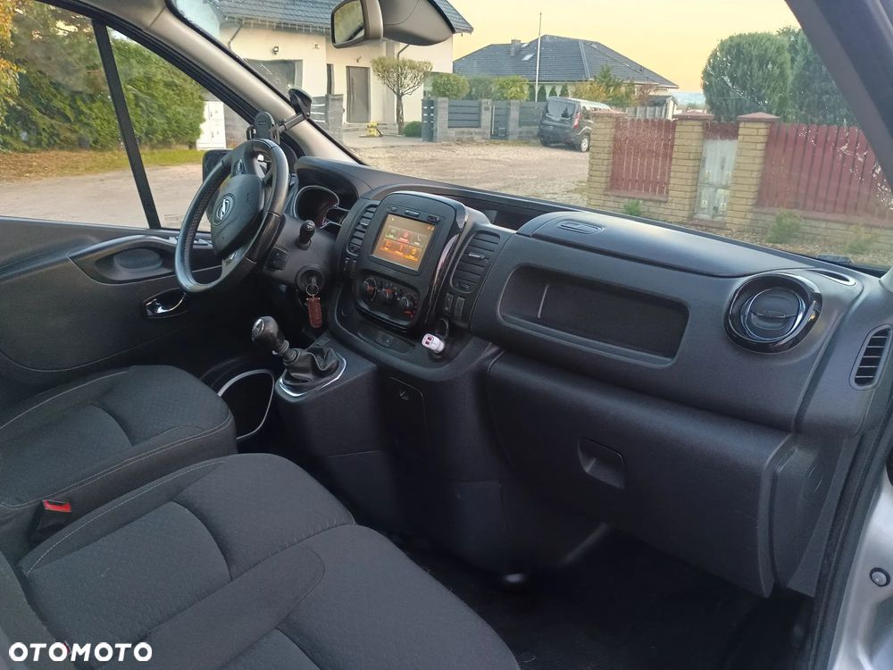 Opel Vivaro - 16