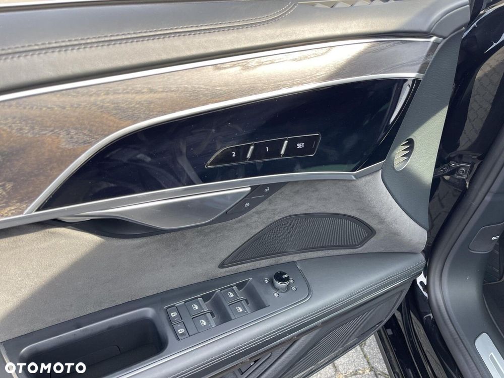 Audi A8 - 14
