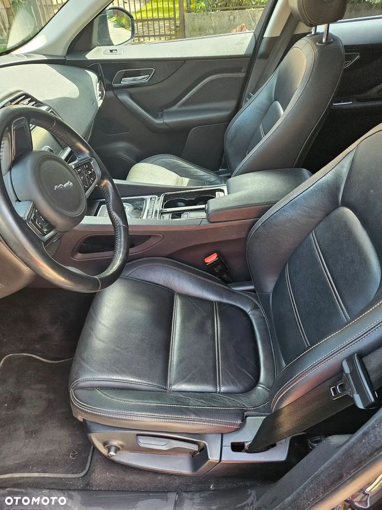 Jaguar F-Pace 2.0 i4D AWD Prestige - 9