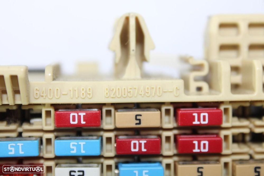 CAIXA RELÉS / FUSÍVEIS RENAULT KANGOO / GRAND KANGOO 2014 -8200574970 - 4