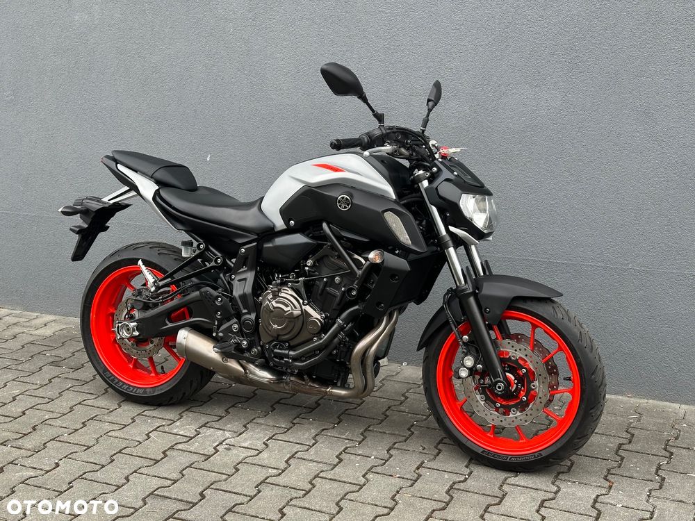 Yamaha MT - 2