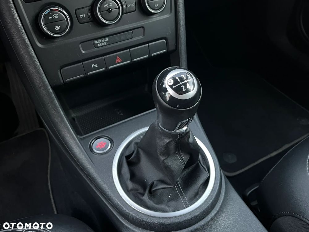 Volkswagen Beetle 1.6 TDI DPF Blue Motion Technologie Exclusive Design - 15