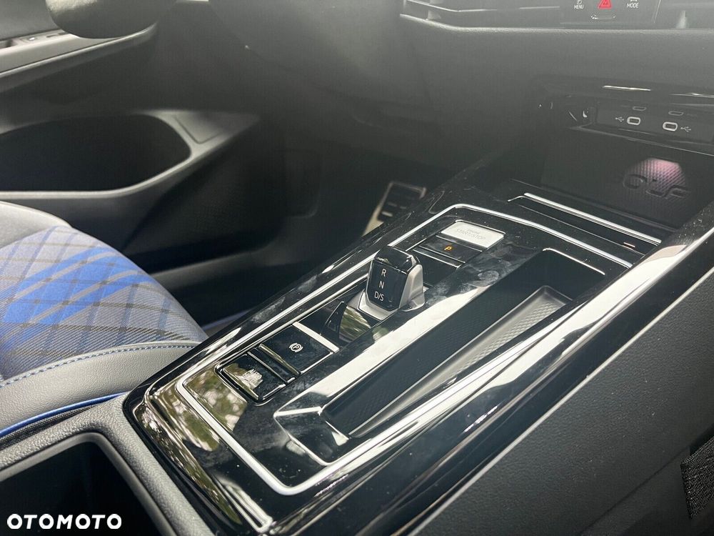 Volkswagen Golf 2.0 TSI 4Motion R DSG - 22