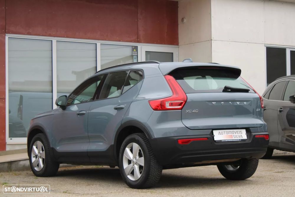 Volvo XC 40 2.0 D3 Momentum Geartronic - 14