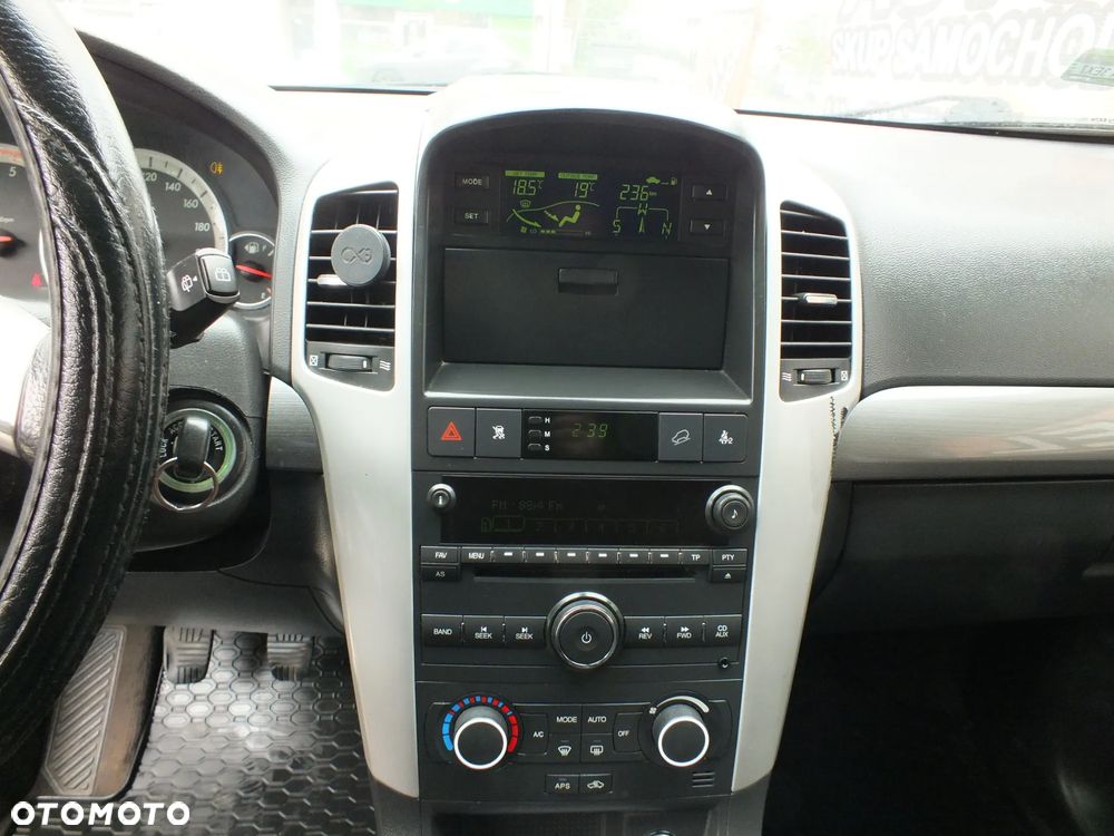 Chevrolet Captiva - 16