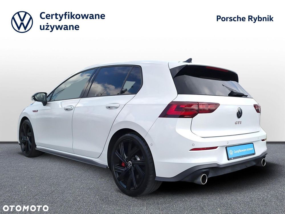 Volkswagen Golf - 4