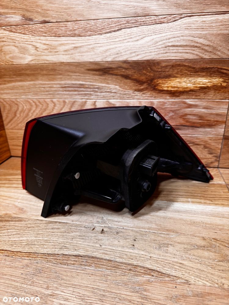 LAMPY TYLNE GOLF 7 KOMPLET - 12