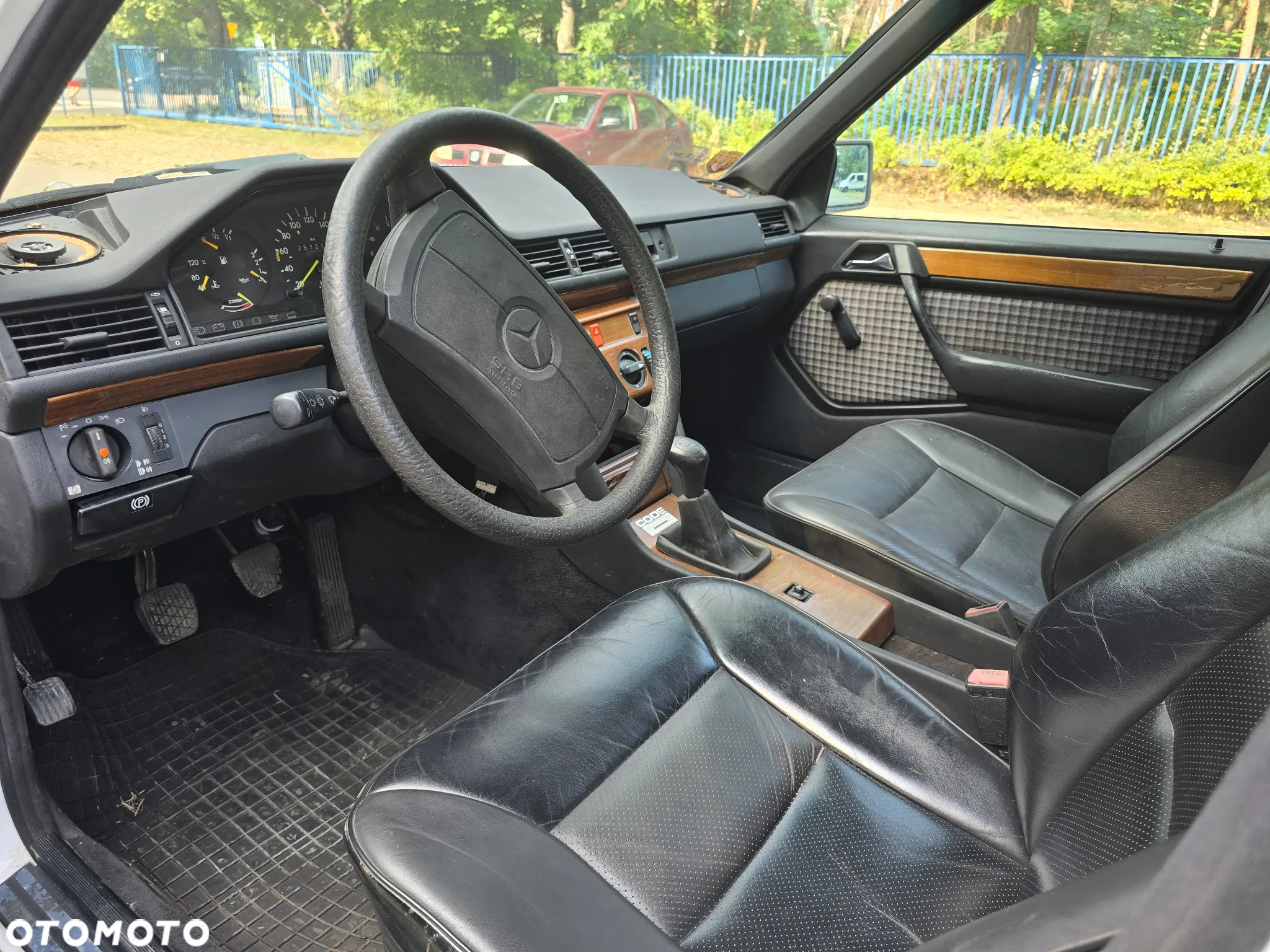 Mercedes-Benz W124 (1984-1993) - 10