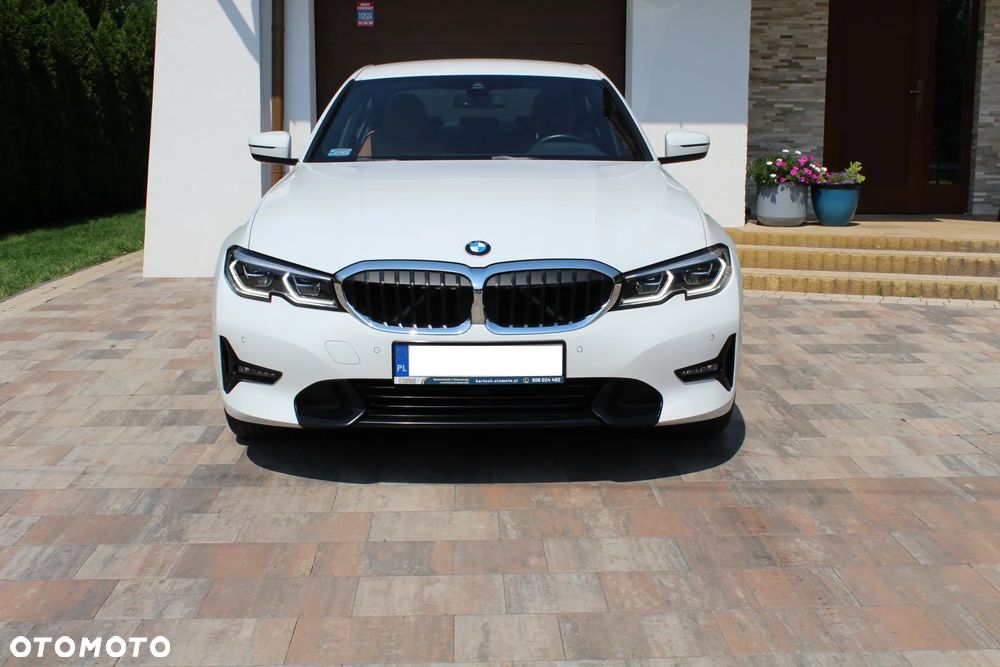 BMW Seria 3 320i xDrive Sport Line - 8