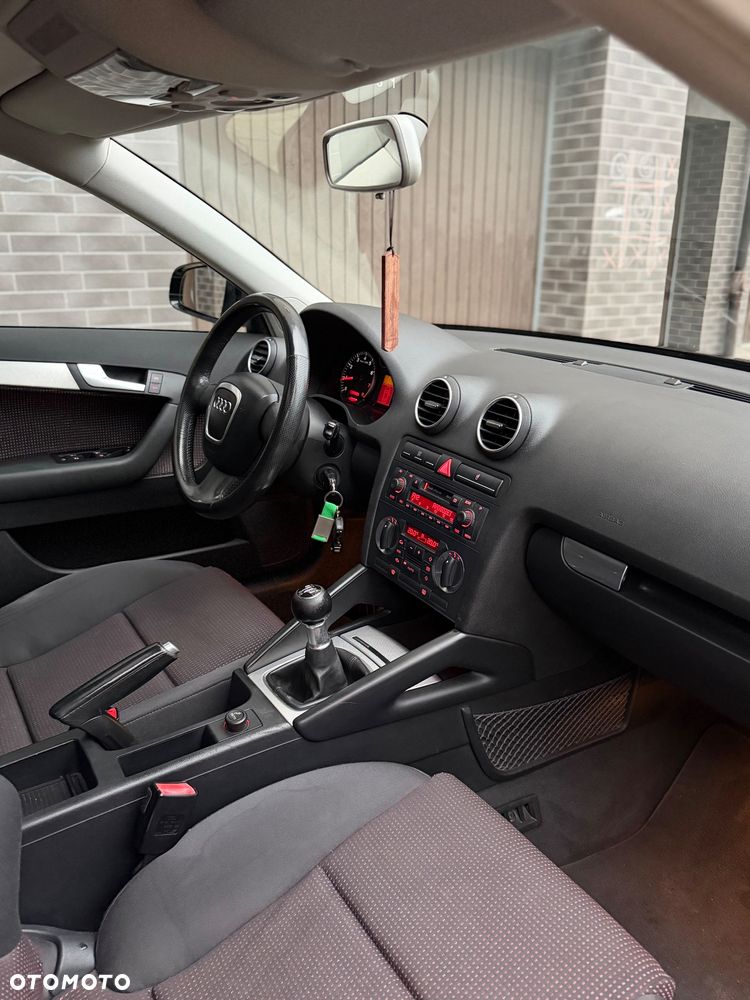 Audi A3 Sportback - 12