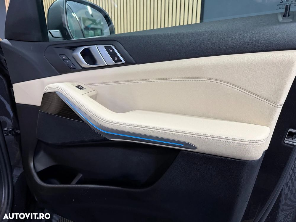 BMW X5 xDrive45e - 35