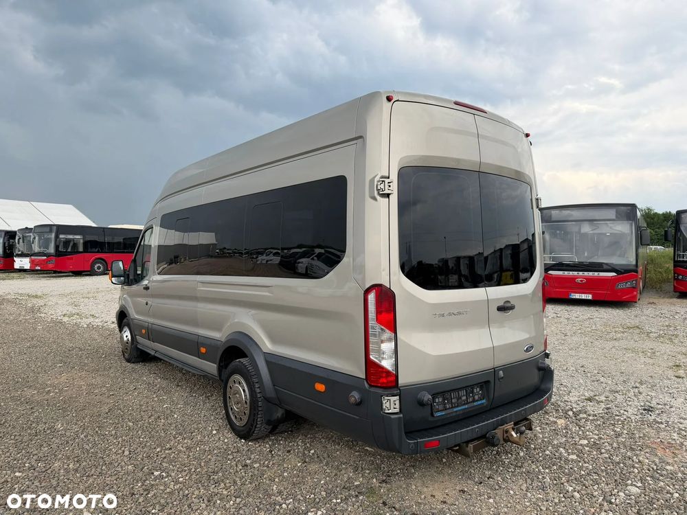 Ford Transit - 9