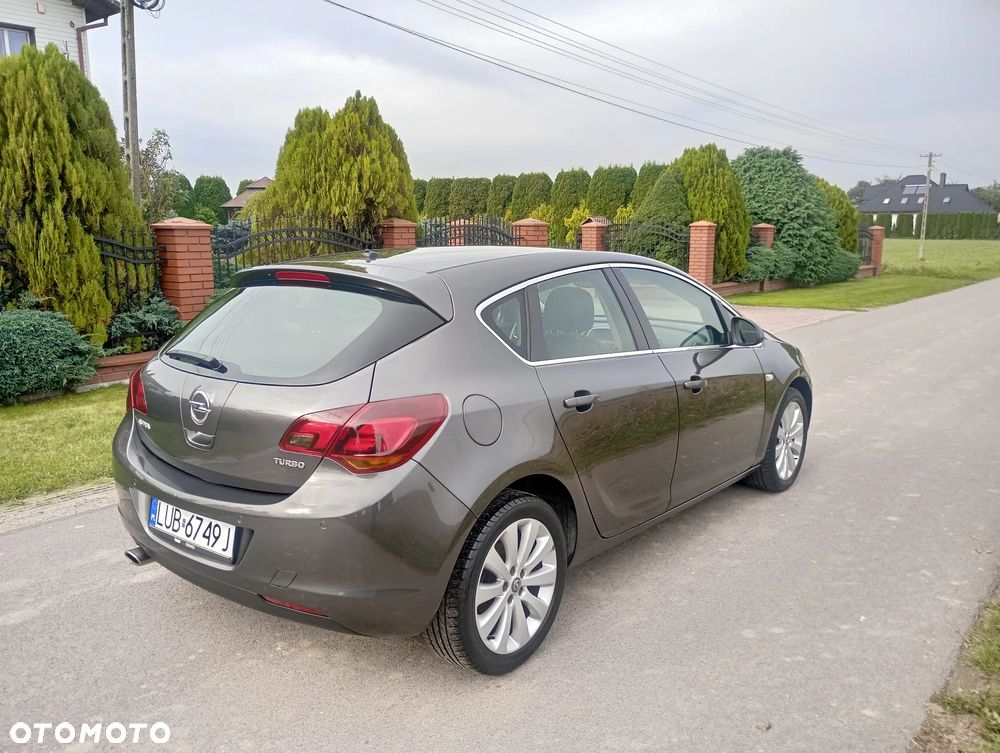 Opel Astra 1.4 Turbo Cosmo - 30