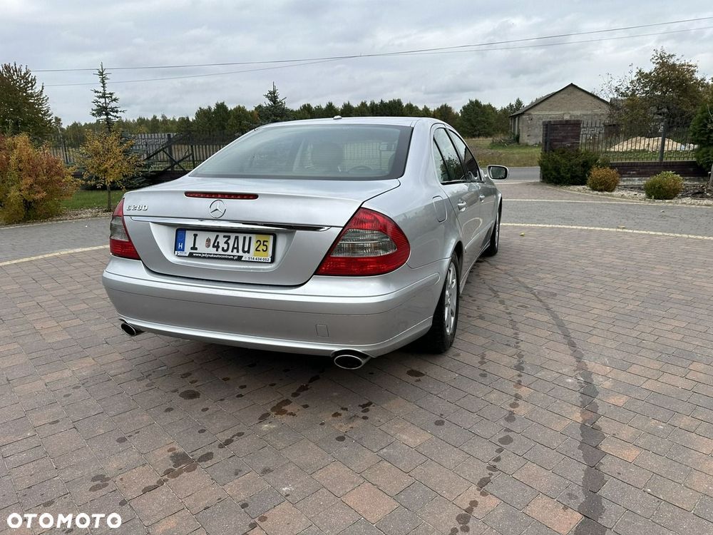 Mercedes-Benz Klasa E - 9